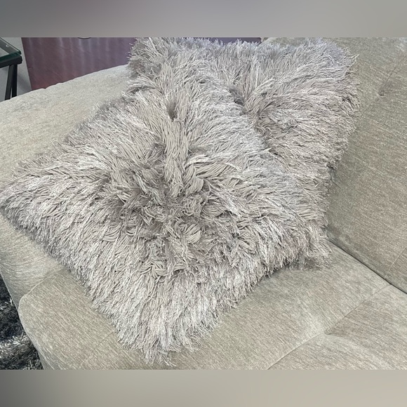 SAFAVIEH Two Large Gray Shag Metallic Silver Decorative Throw Pillows - Picture 12 of 17
